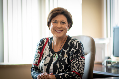 Dr Deana Porterfield